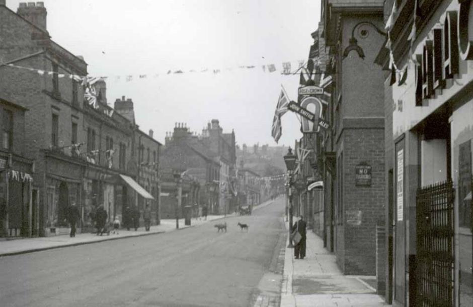King-St-on-VE-Day_1945.jpg