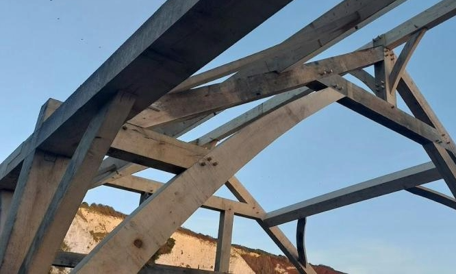 Roof beams2.png